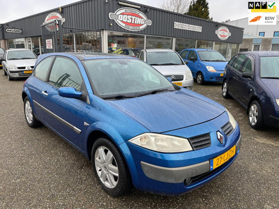 Renault Mégane 1.6-16V Privilège Luxe(st-bekr,groot glazen dak,airco,bj03,1599,-)