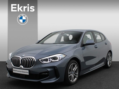 BMW 1-SERIE 5-deurs 118i High Executive M Sportpakket / Achteruitrijcamera / Head-Up Display / Comfort Pack / 17''