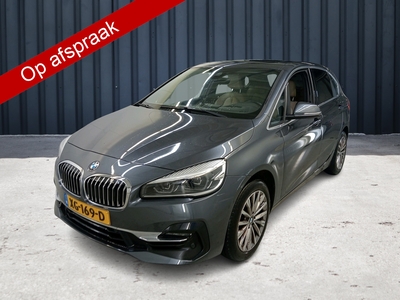 BMW 2-SERIE Active Tourer 218i Corporate Lease High Executive, (141 PK) 1ste-Eigenaar, BMW-Dealer-Onderh., Panoramadak, Lederen-Sportstoelen, Head-Up-Display, Achteruitrijcamera, Parkeersensoren-V+A, Alarm-Klasse3, Privacy-Glas, NL-Auto