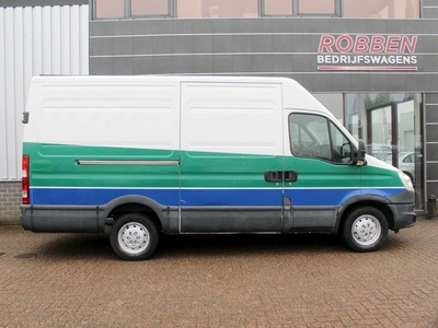 Iveco Daily 35S13V 330 L3H2 Trekhaak/Bijrijdersbank