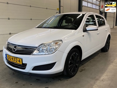 Opel Astra 1.4 Edition5 DeursClimate ControlNavigatie