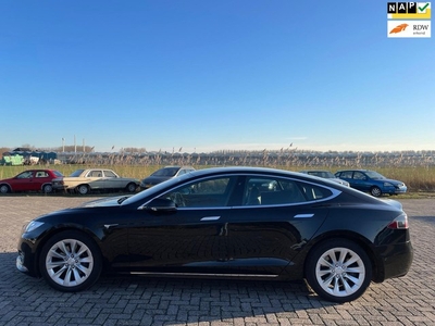 Tesla Model S 75D Base AutoPilot Pano Luchtvering leer