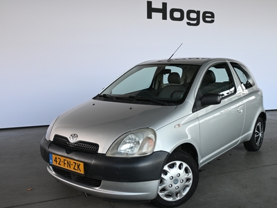 TOYOTA YARIS 1.0-16V VVT-i Terra Stuurbekrachtiging Trekhaak Nieuwe APK! All in Prijs Inruil Mogelijk!