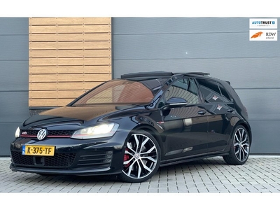 Volkswagen Golf 2.0 TSI GTI Performance/