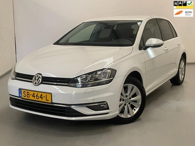 Volkswagen Golf 7.5 1.6 TDI / CarPlay / Camera /