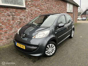 Peugeot 107 1.0-12V XS