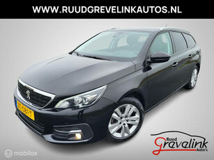 Peugeot 308 SW 1.2 110 PK H6 Navigatie Trekhaak Panodak Parkeersensor V+A DonkerGlas