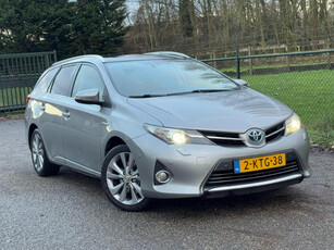 Toyota Auris Touring Sports 1.8 Hybrid Lease Pro /Xenon/Navi/Stoelverwarming/Pano/