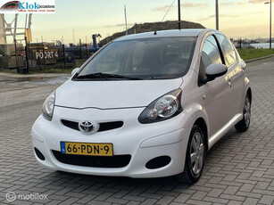 Toyota Aygo 1.0-12V Comfort Navigator Trek haak Airco Navi