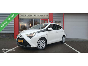 Toyota Aygo 1.0 VVT-i X-Play / Airco / Apple carplay- Android / Cruise control