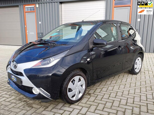 Toyota Aygo 1.0 VVT-i x-play | CAMERA | CARPLAY