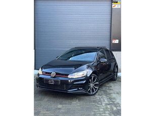 Volkswagen Golf 7,5 GTI Performance Pano - ACC - CarPlay