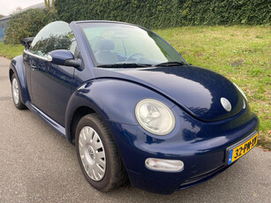 Volkswagen New Beetle Cabriolet 2.0 Highline - Nette auto! - Yountimer - Elektrische kap