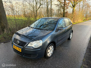 Volkswagen Polo 1.4-16V Comfortline Airco