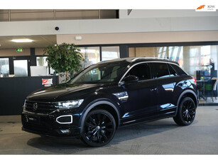 Volkswagen T-Roc 1.5 TSI DSG 2x R-line Black Pano Trekhaak Virtual Cam