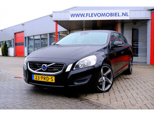 Volvo V60 1.6 T3 150pk Kinetic Clima|Cruise| R-Design LMV