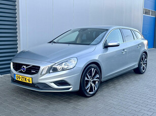 Volvo V60 1.6 T3 R-Design | Leder | Navi | NL auto | nette auto!