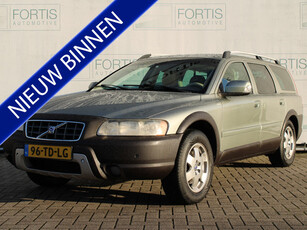 Volvo XC70 2.5 T Kinetic NL AUTO | EXTRA SET VELGEN | TREKHAAK | LEDER | STOELVERW |