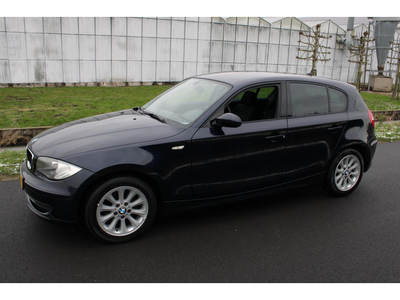 BMW 1-serie 116i Introduction 5 Drs