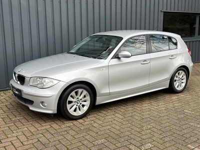 BMW 1-serie 118i Executive YOUNGTIMER!/AUTOMAAT!/LEER!/