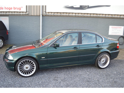 BMW 3-serie 320i Executive Airco Automaat 5Drs Youngtimer