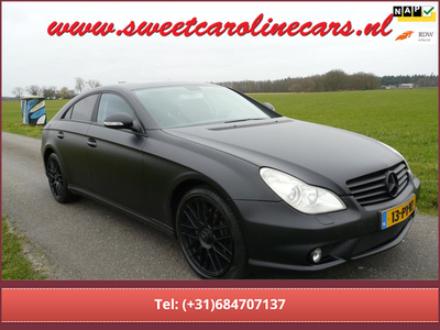 Mercedes-Benz CLS-klasse 350 Bj 2005, bomvolle auto, AMG uitgevoerd, Stealth kleur gespoten, Nieuwe motor dus in top conditie!!