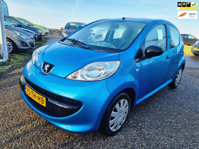 Peugeot 107 1.0-12V XR/2 e eigenaar /lage km 83000 NAP/grote scherm navi/dealer onderhoud/apk/inruil mog !!!