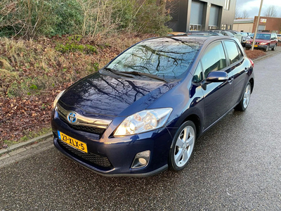 Toyota Auris 1.8 Full Hybrid Dynamic Business , BJ`' 2012