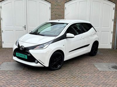 Toyota Aygo 1.0 VVT-i x-clusiv Dealer onderhouden