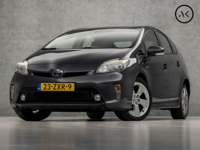 Toyota Prius 1.8 Executive Sport Automaat (NAVIGATIE, CAMERA, JBL SPEAKERS, STOELVERWARMING, LEDEREN SPORTSTOELEN, CRUISE, ELEK PAKKET, NIEUWSTAAT)