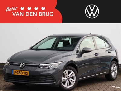 VOLKSWAGEN GOLF 1.5 TSI Life 130pk | Stoel- en stuurverwarming | Parkeersensoren | App-connect | Adapt. cruise