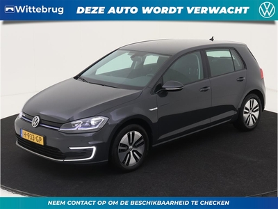 VOLKSWAGEN GOLF e-Golf E-DITION / Digitale cockpit/ Climatronic/ Parkeersensoren V + A / Led/ Navigatie/ 16 LMV