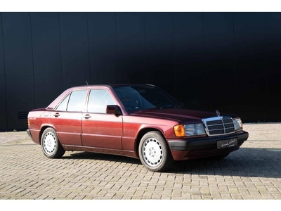 Mercedes-Benz 190-serie 1.8E Rosso Avantgarde