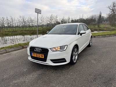 Audi A3 Sportback 1.4 TFSI Ambition Pro Line S