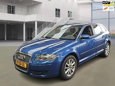 Audi A3 Sportback 1.6 FSI Attraction Pro