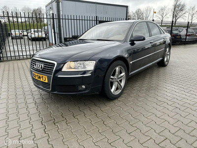 Audi A8 3.7 quattro Pro Line