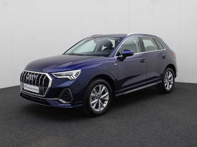 AUDI Q3 45 TFSIe 180kW/245PK S Line · Drive select · Stoelverwarming · Parkeersensoren