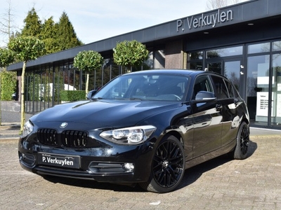 BMW 1-serie 116i Sportline Aut l Navi I 18 inch Sportstoelen