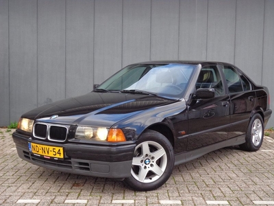 BMW 3-serie 316i Sedan Unieke Staat