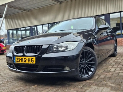 BMW 3-serie 320i Dynamic Executive (bj 2005)