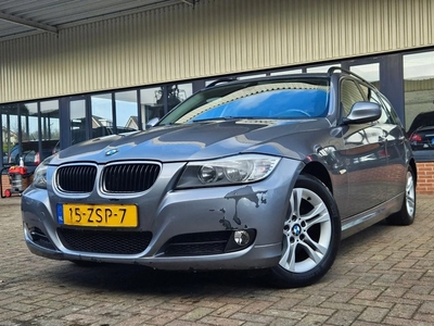 BMW 3 Serie Touring 320d Executive (bj 2009)