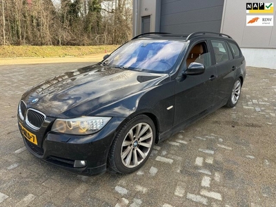 BMW 3-serie Touring 320i Business Line