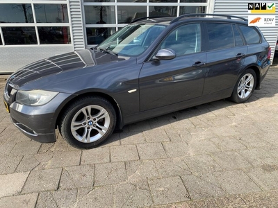 BMW 3-serie Touring 320i High Executive BESTEMD VOOR EXPORT