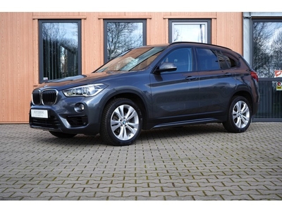 BMW X1 sDrive18i High Exec Sport Line LED