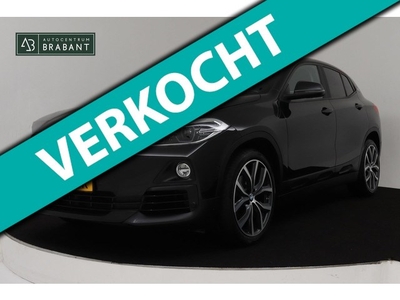 BMW X2 SDrive18i LEER 19inch Parkassist Shadowline