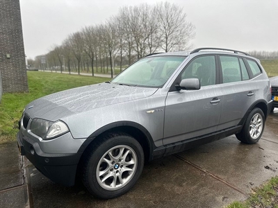 BMW X3 3.0d Executive - Clima - Cruise - 4x4 -