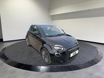 Fiat 500 Icon 42 kWh Buitenspiegels elektrisch verstelbaar | Elektrische ramen voor | Carplay & Android auto Voorbeeldfoto's