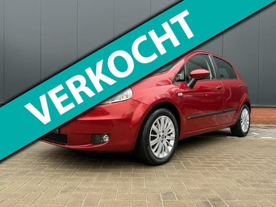 Fiat Grande Punto 1.4-16V Emotion (12 mnd BOVAG garantie)