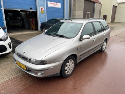 Fiat Marea Weekend 1.6-16V ELX met 103.239km NAP - APK 3-2025 Originele auto met een nieuwe APK. Van de 1e eigenaar.