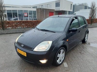 Ford Fiesta 1.4-16V First Edition